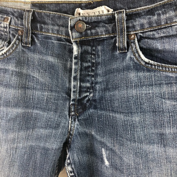 Textile Elizabeth and James Mid-Rise Debbie Distressed Jeans Sz 28 - Picture 5 of 9
